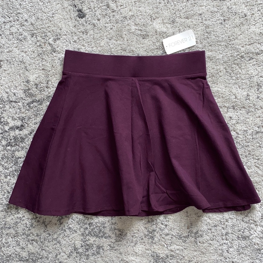 ✌🏼NWT Forever 21 Purple Skater Skirt Medium